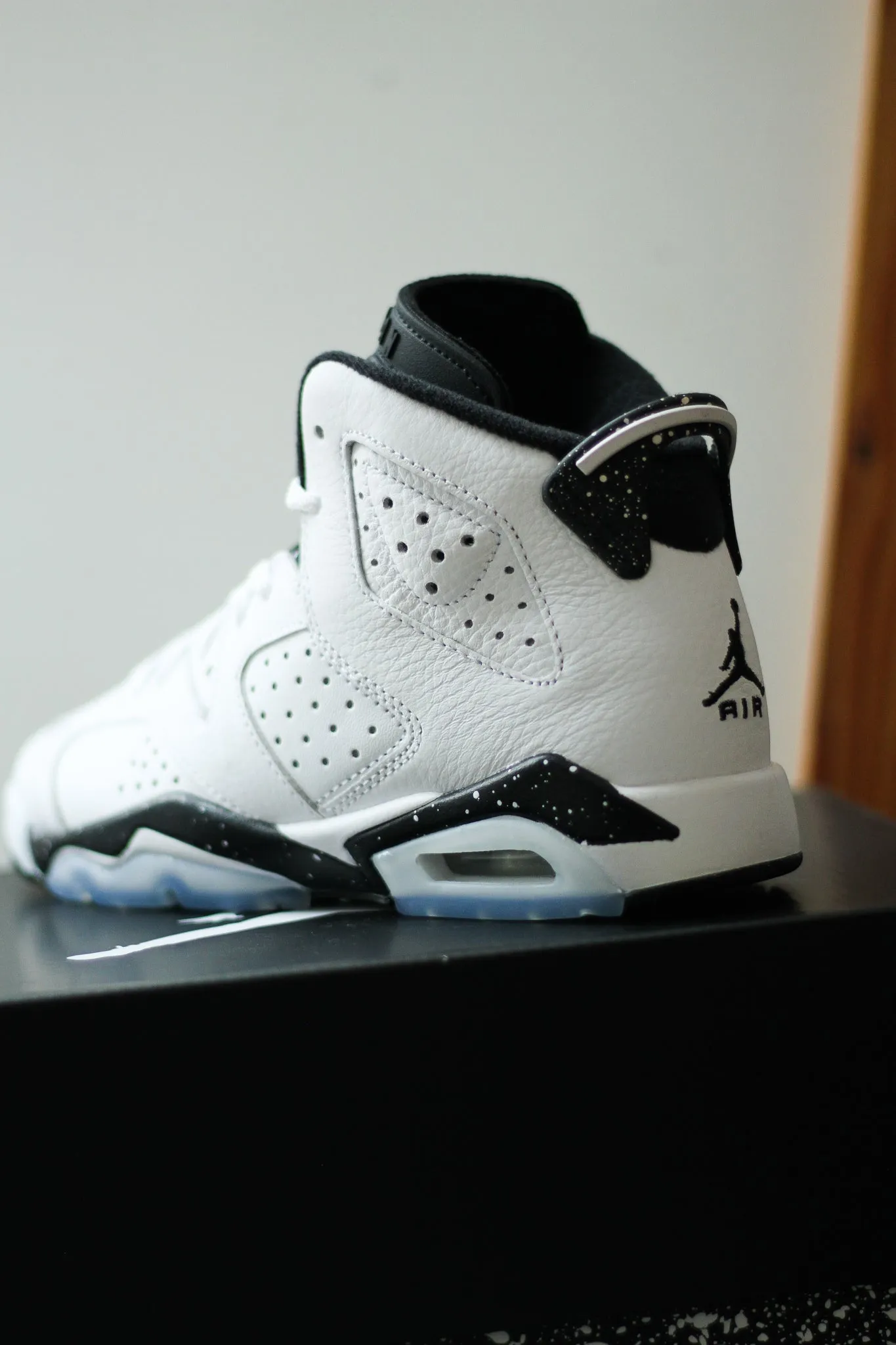 AIR JORDAN 6 RETRO (GS) "WHITE/BLACK"