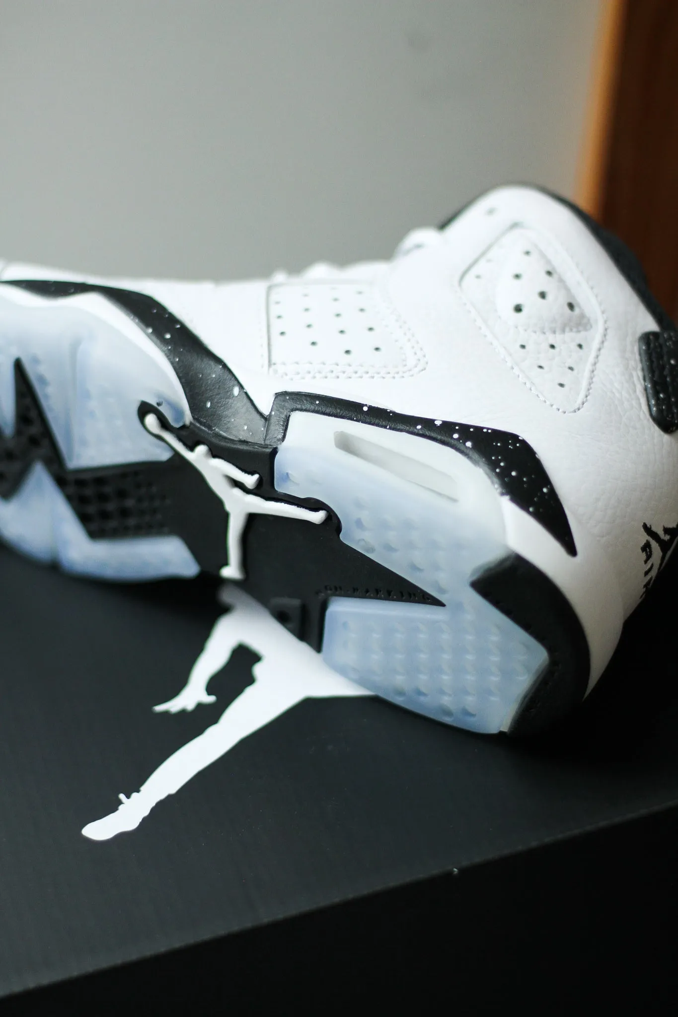 AIR JORDAN 6 RETRO (GS) "WHITE/BLACK"