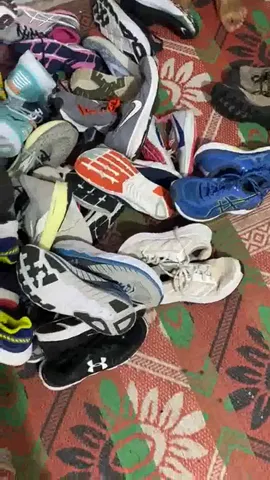 Mix Lot of sneakers 👟  450 Pairs