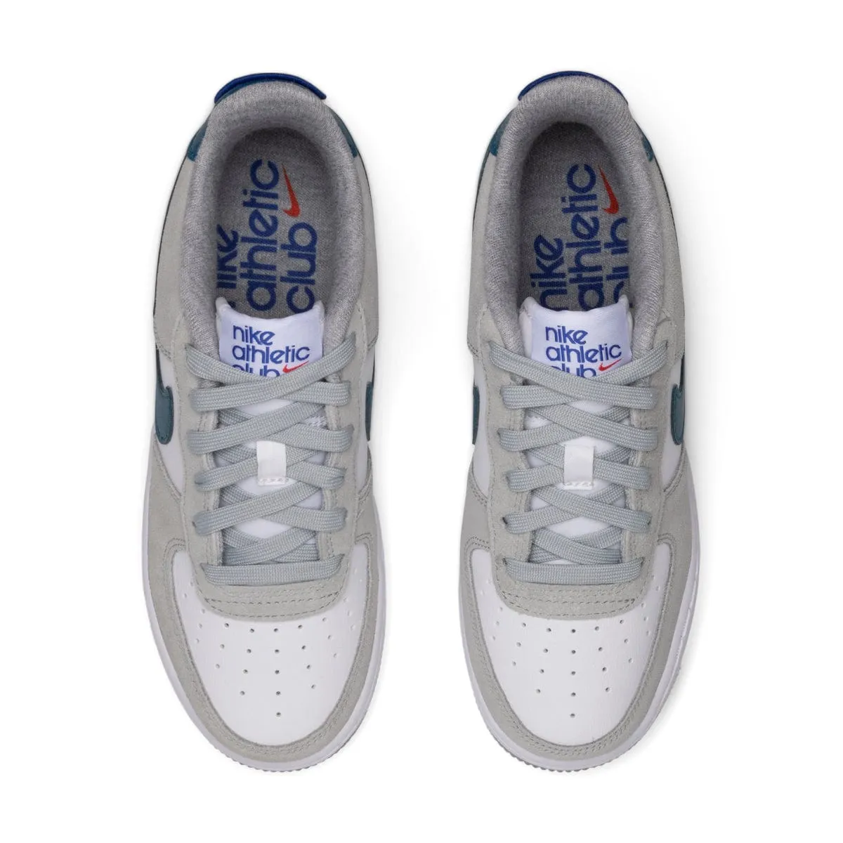 NIKE AIR FORCE 1 LV8