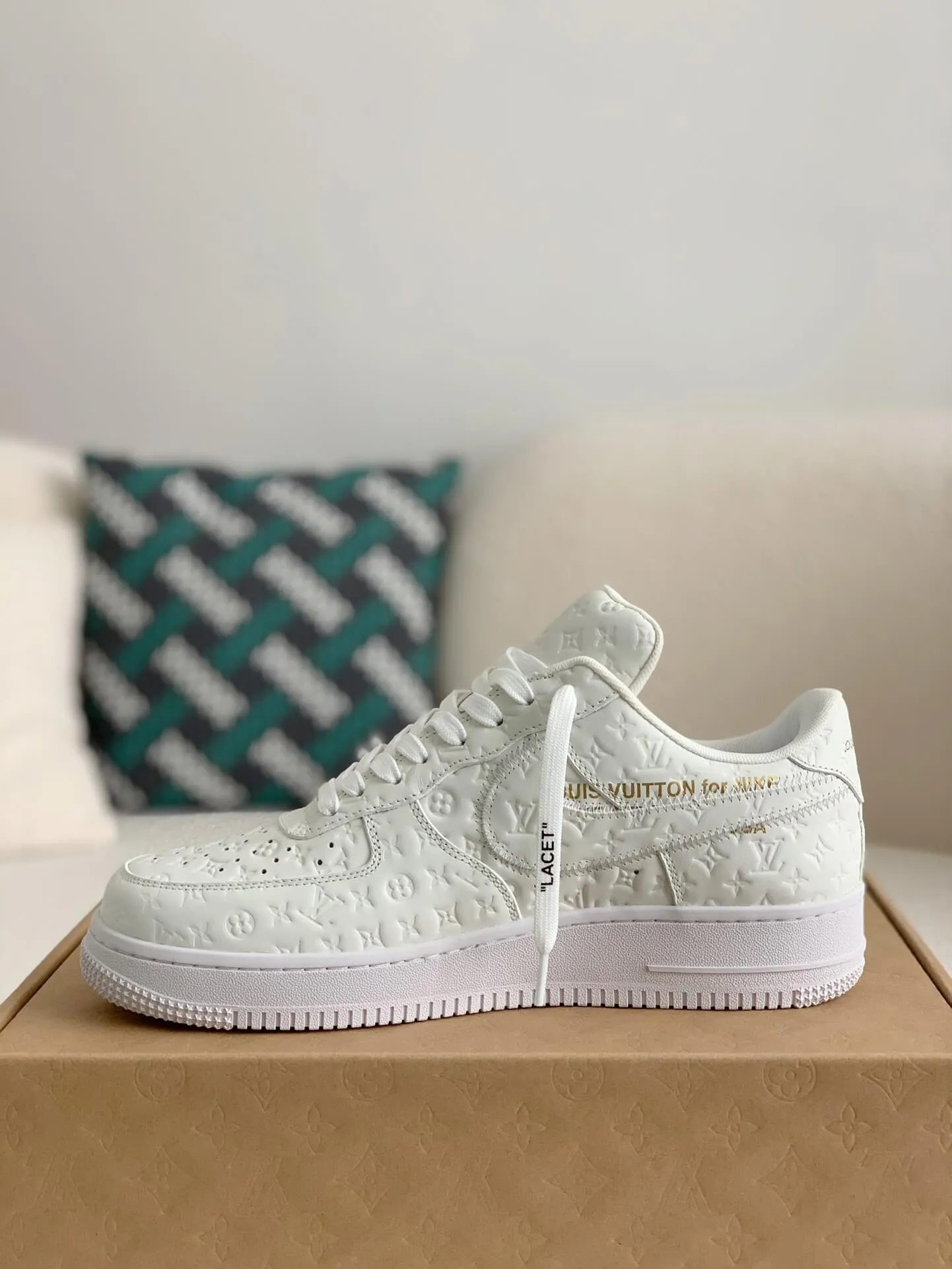 Nike x Louis Vuitton LV Air Force 1 Monogram White Sneakers