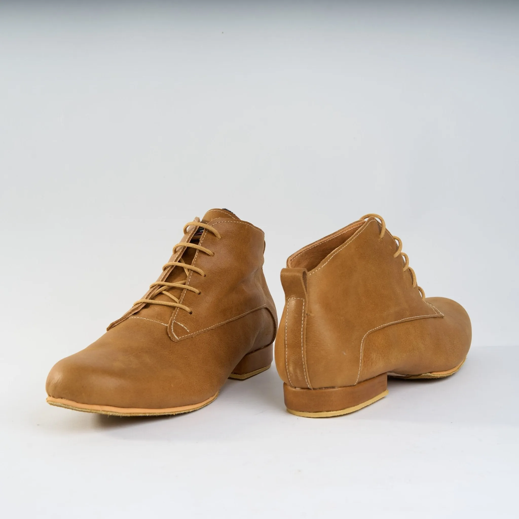 Rich Caramel Leather- Handmade Tango Trainers - Gonzalo 9507