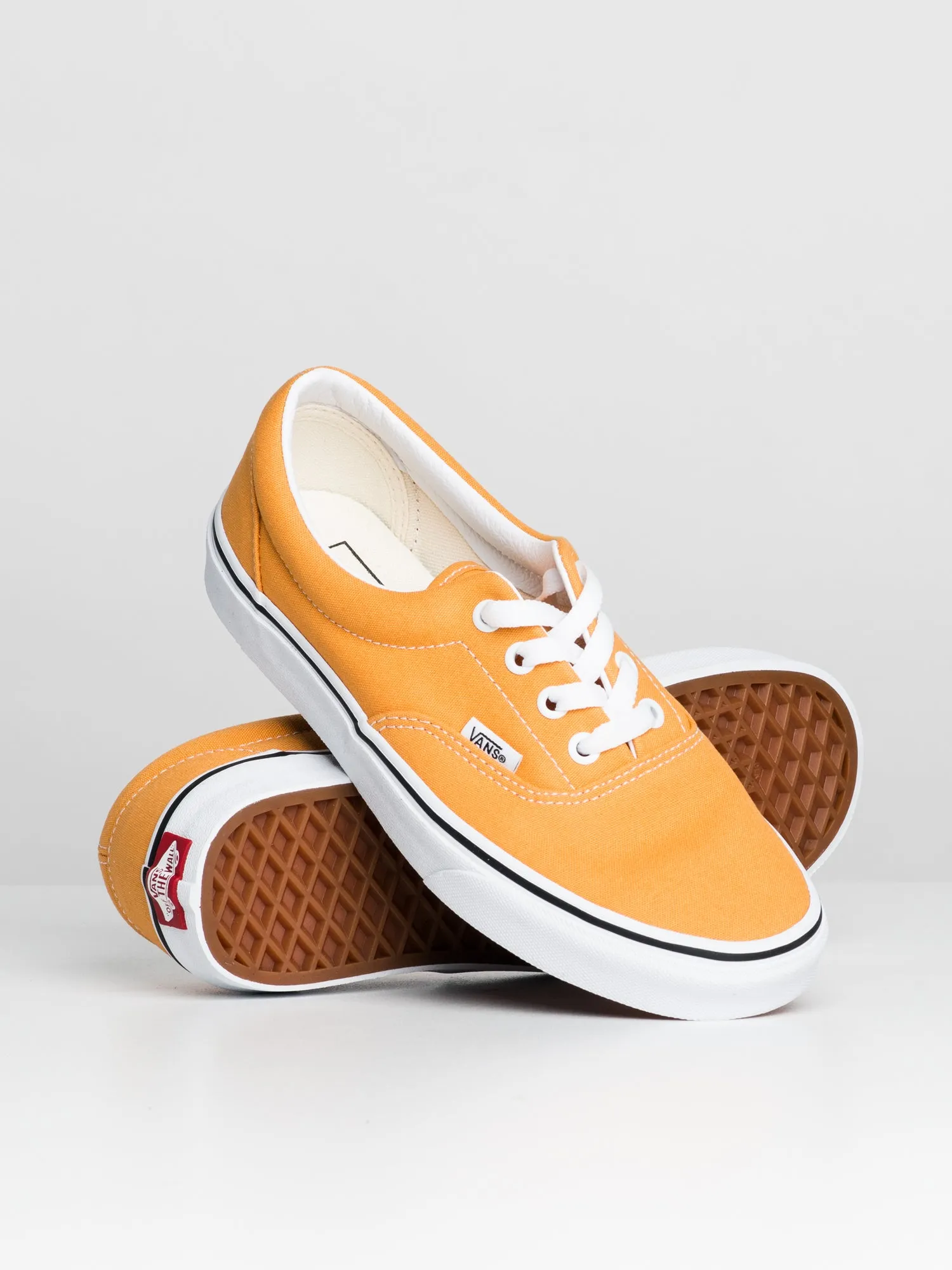 WOMENS VANS ERA SNEAKER - CLEARANCE