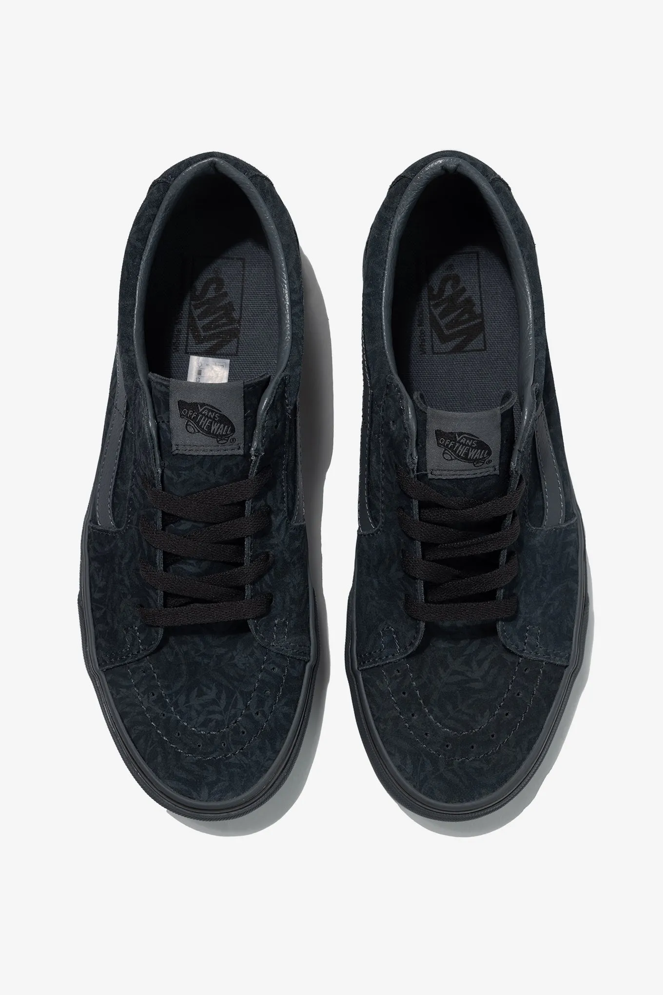 X WHITE MOUNTAINEERING SK8-LOW