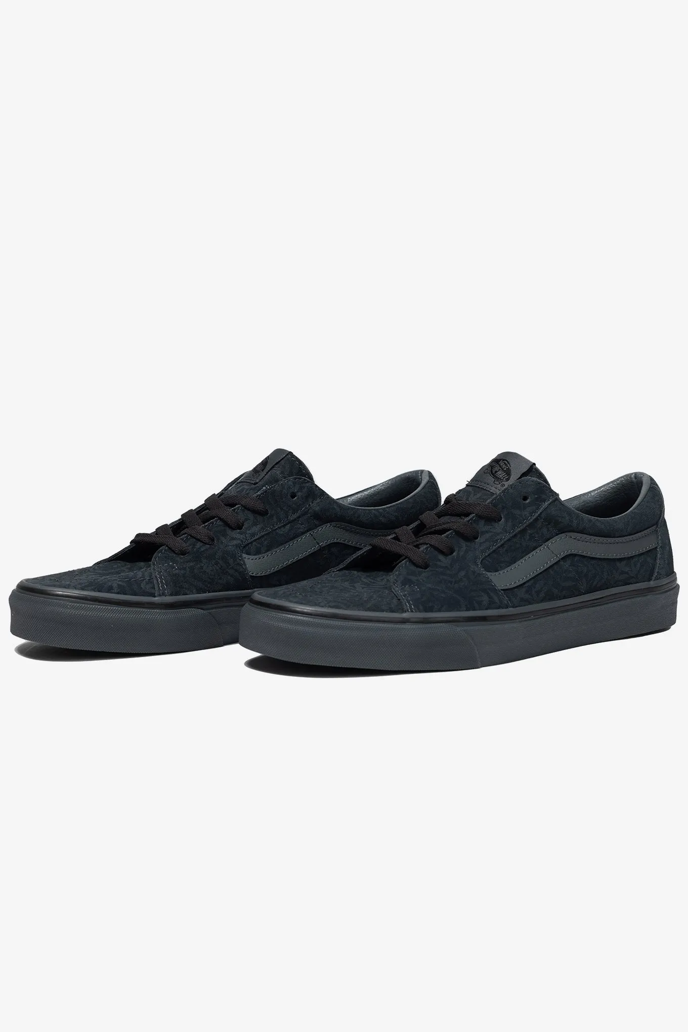 X WHITE MOUNTAINEERING SK8-LOW